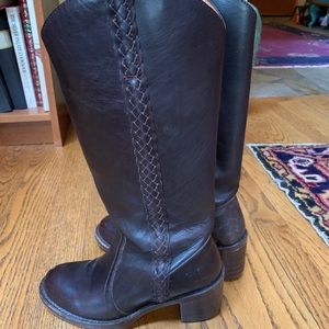 Campus Frye Boots